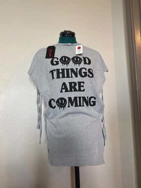 Graphic Tee Dress "Good Things Are Coming" in Heather Gray